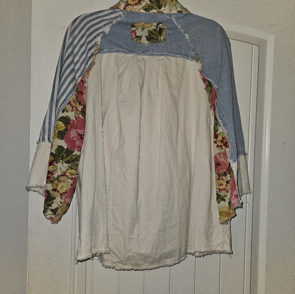 Pol All That And More Chambray Multi Pattern Oversized Front Button Front Shirt - Picture 3 of 7